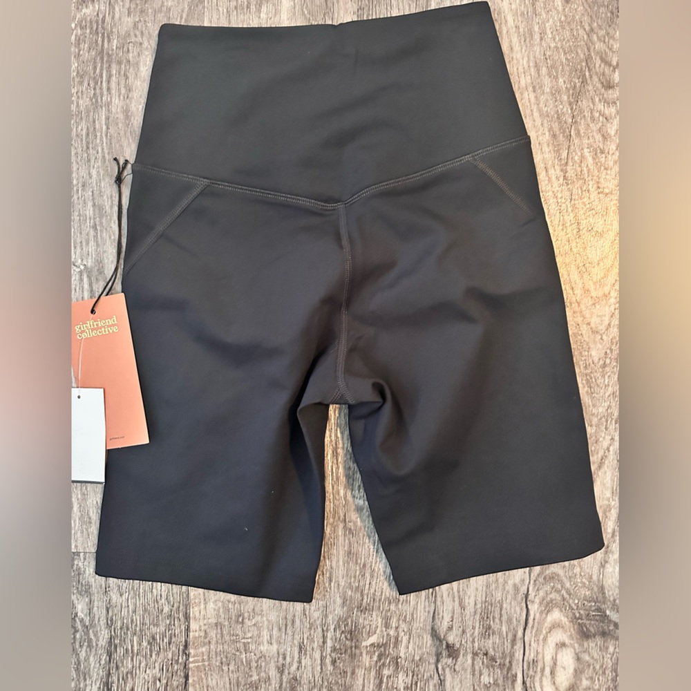 Girlfriend Collective Black Biker Shorts size XS NWT - Picture 4 of 4